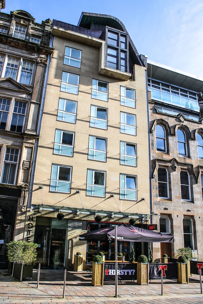 BRUNSWICK MERCHANT CITY HOTEL 2/73