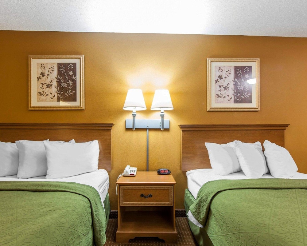 Quality Inn & Suites Cartersville North 19/42