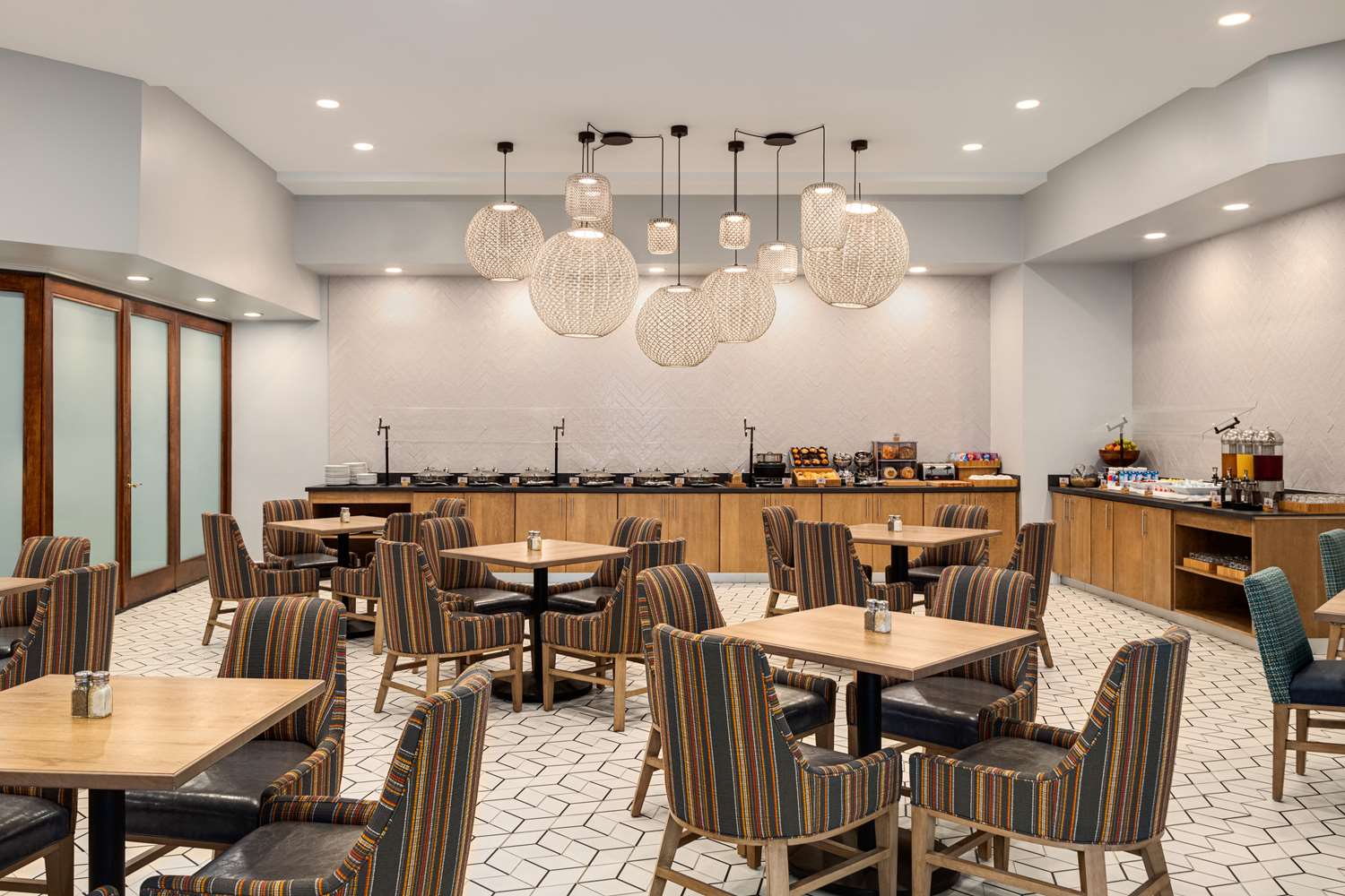 restaurant cafeteria
