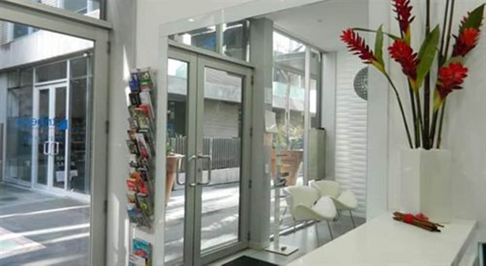 TRIBECA SERVICED APARTMENTS 30/47