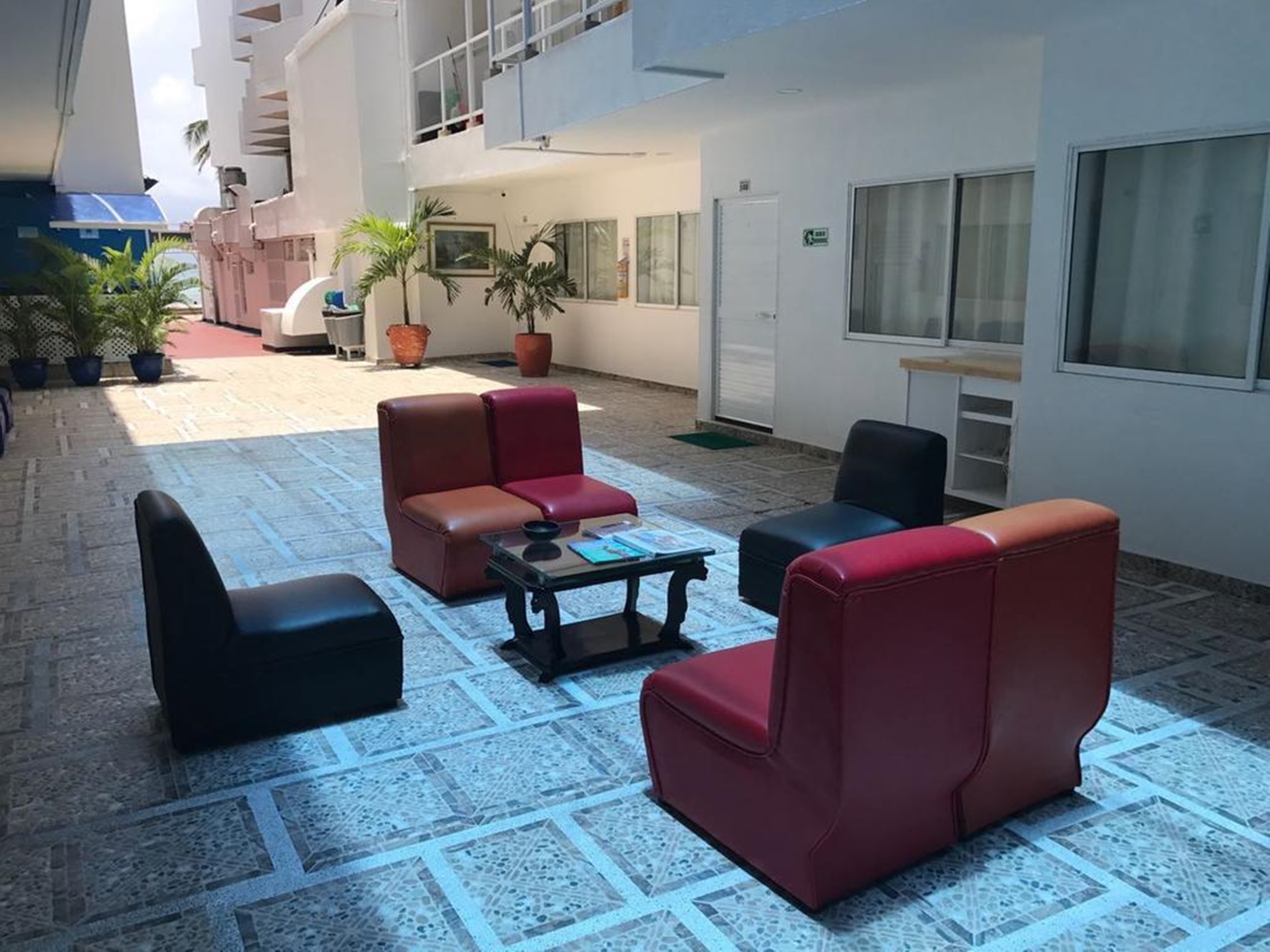 Caribbean Island Hotel 13/20