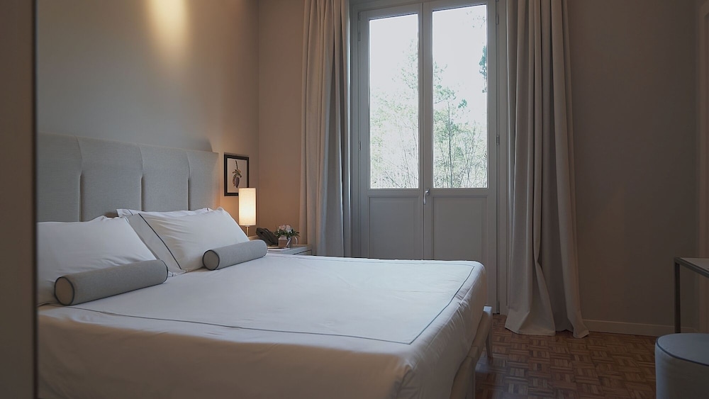 COMFORT, DOUBLE OR TWIN BED