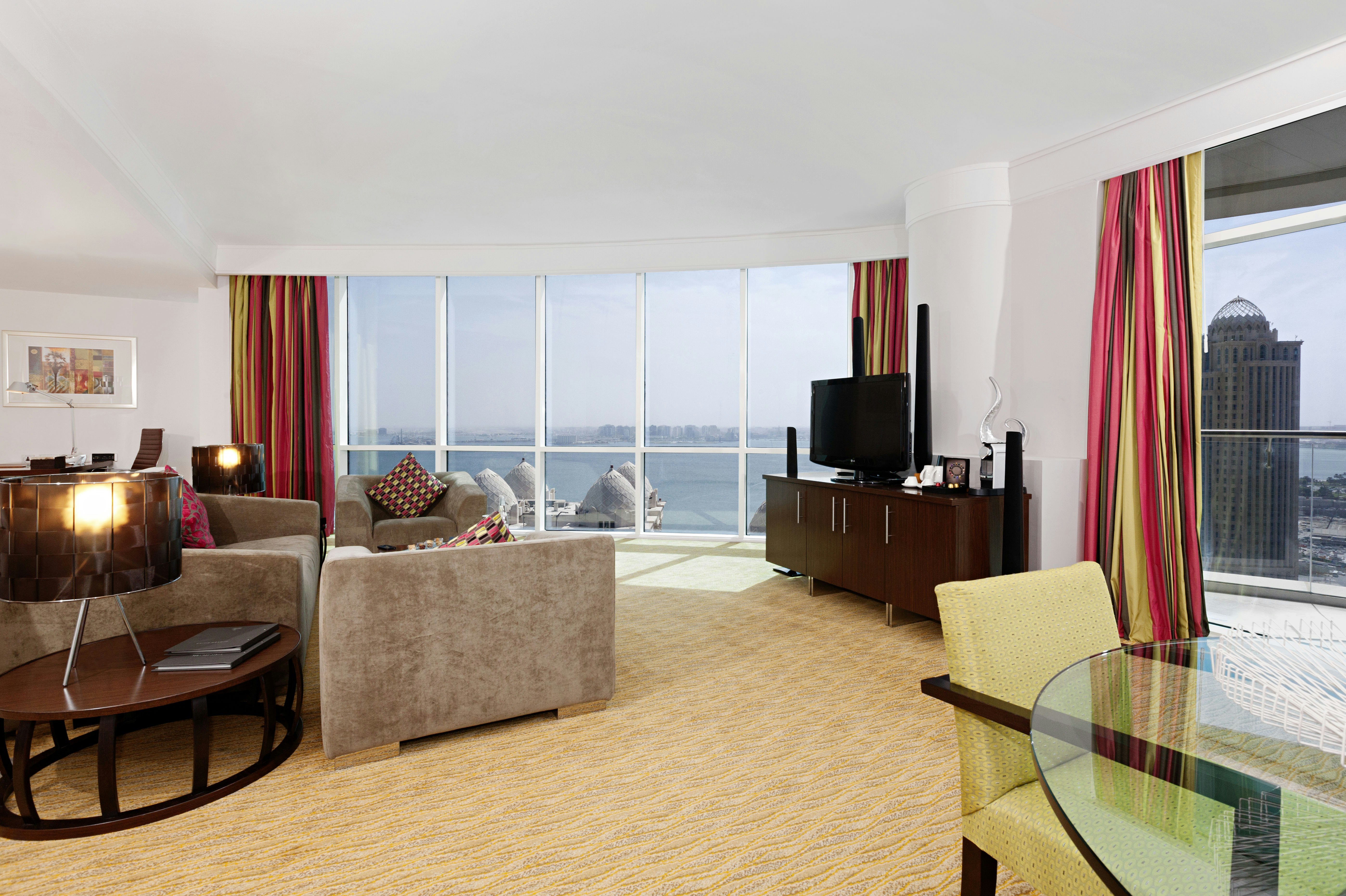 Hilton Doha 24/50