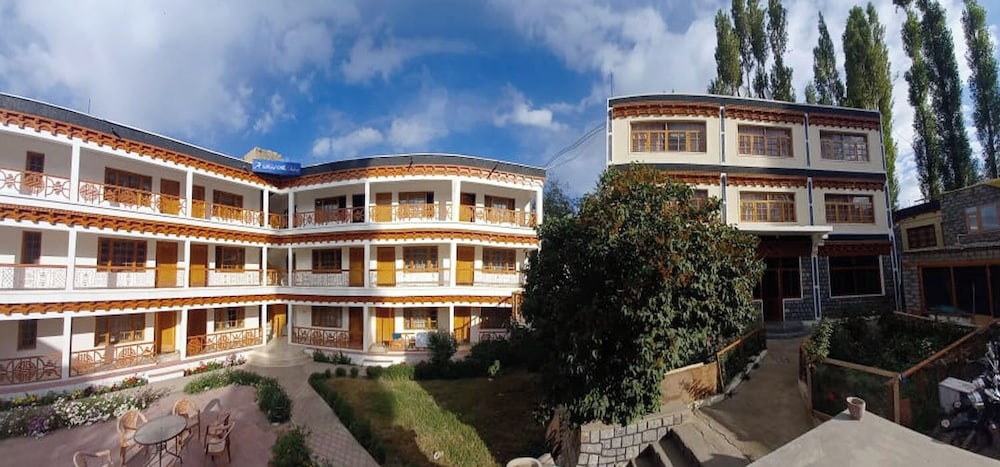 Hotel Abu Palace 6/49