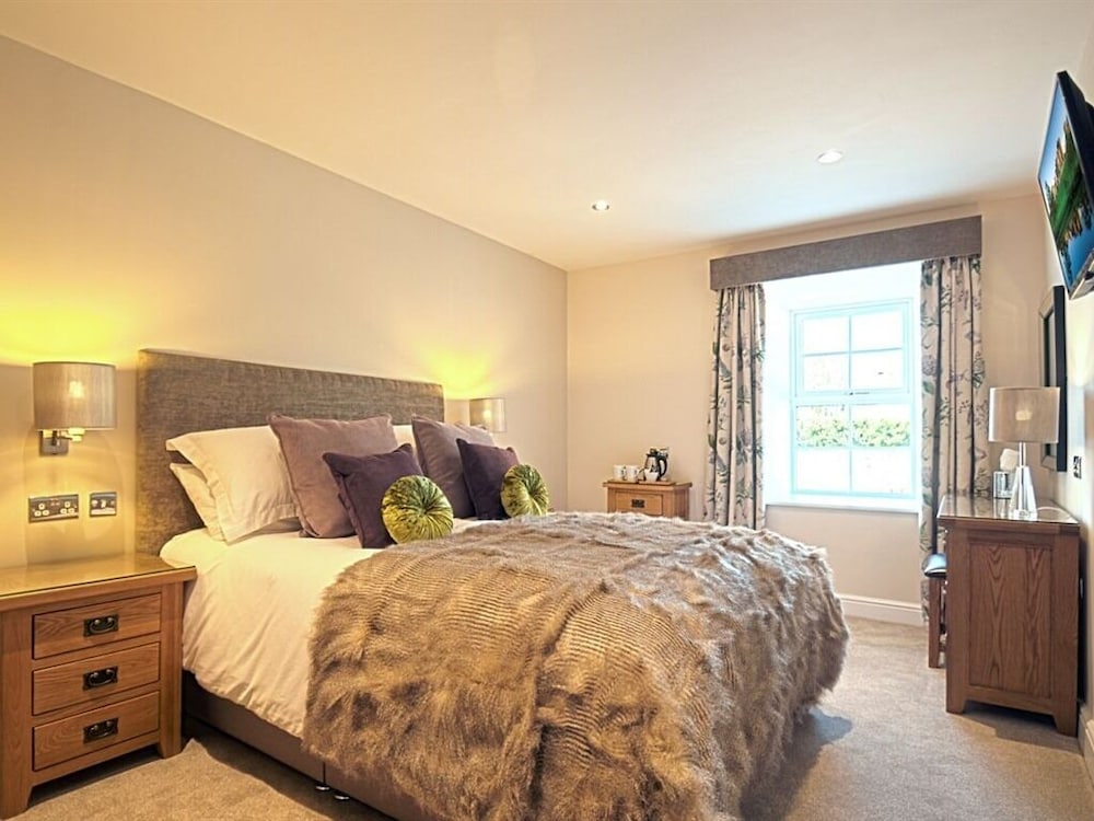 Black Bull Inn 4/40