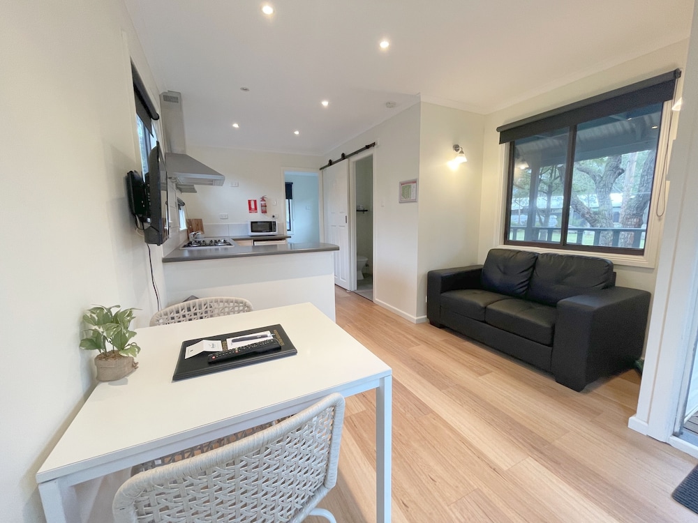 Breeze Holiday Parks Grampians 24/48