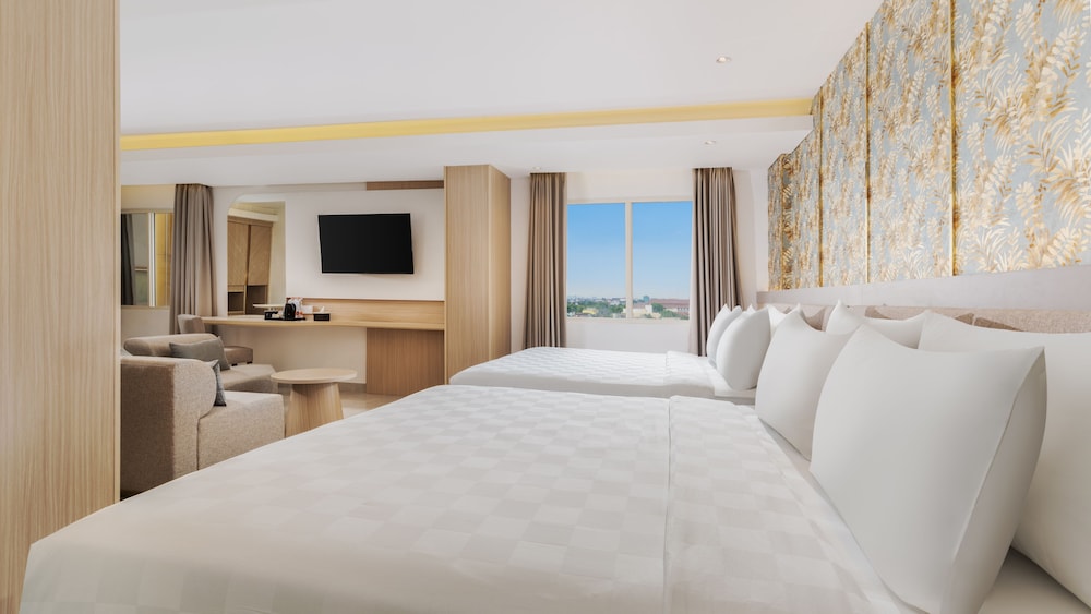 Express, Suite, King Bed