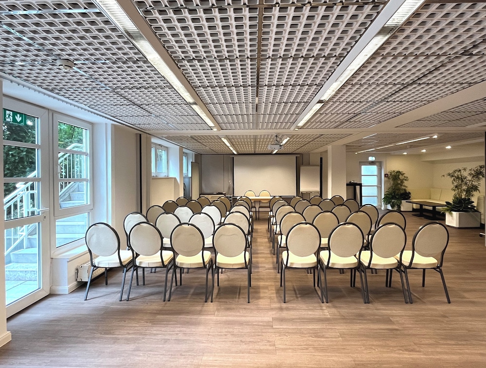 SensCity Hotel Berlin Spandau 49/56
