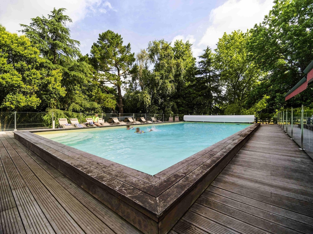 Mercure Bordeaux Lac Hotel 75/77