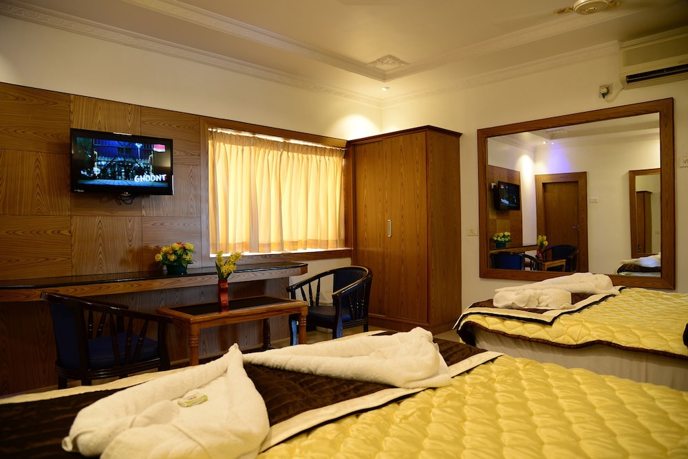 Hotel Tri Sea 11/24