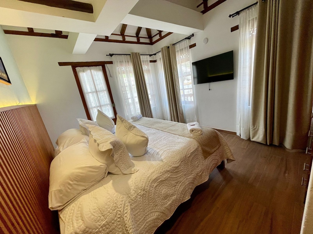 Hotel Boutique Cenit 19/49