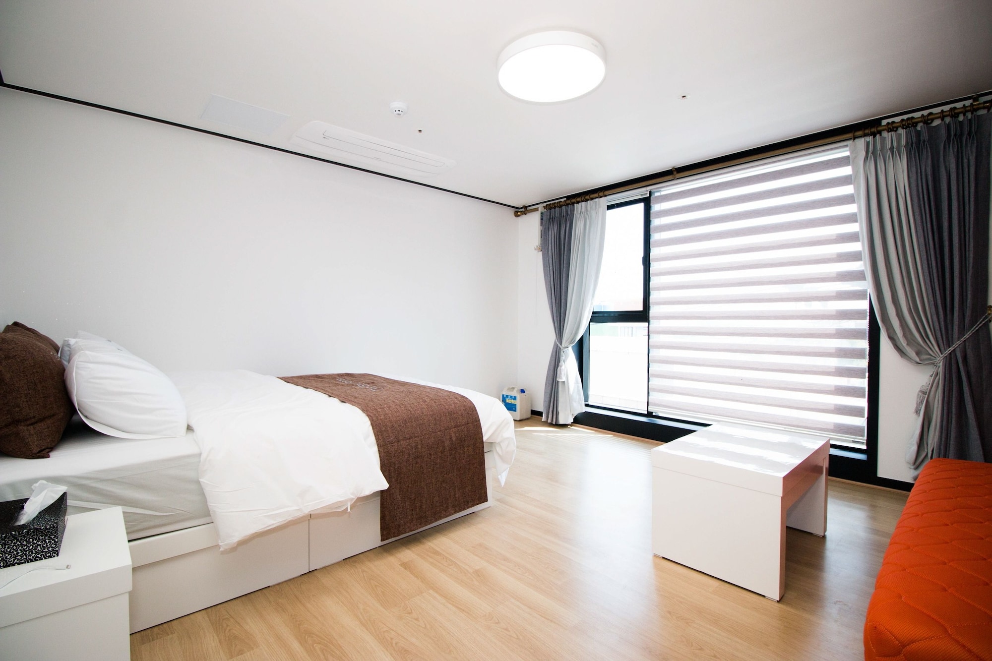3 BEDROOMS, DUPLEX, FAMILY