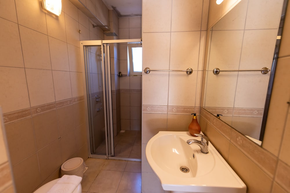 Vira Apart Hotel 46/50