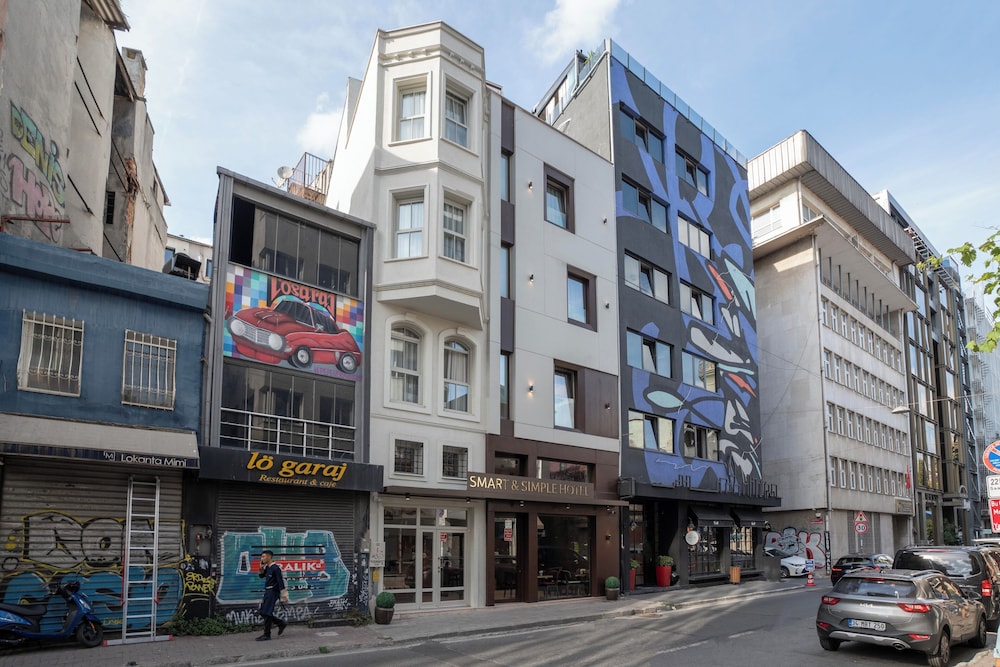 Smart and Simple Hotel Karakoy 43/50