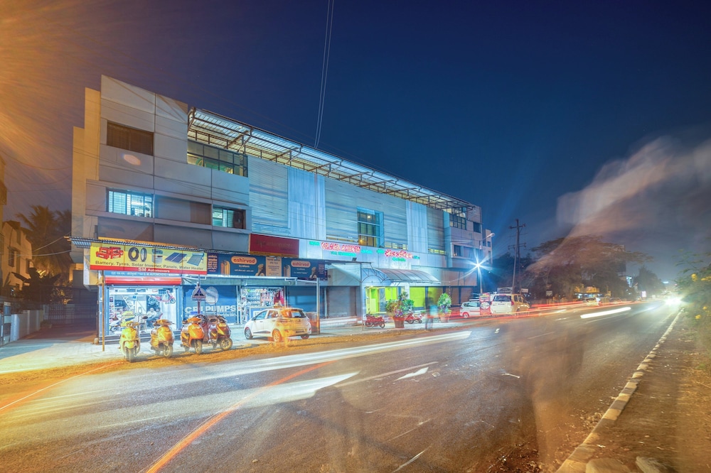 Hotel Grand Ashwin 1/41