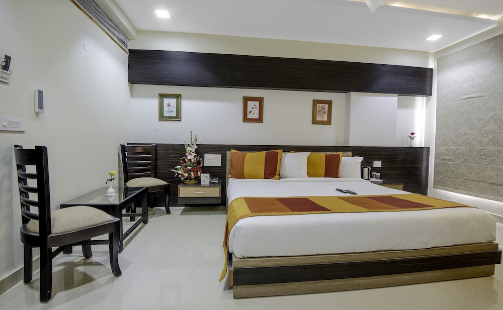 Hotel Yash Regency 13/49