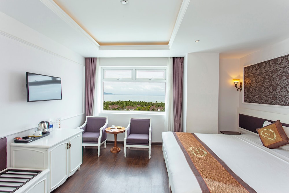 SEA PHOENIX HOTEL 25/76