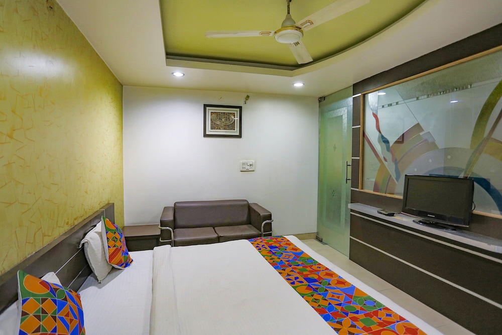 HOTEL MIDLAND 33/47