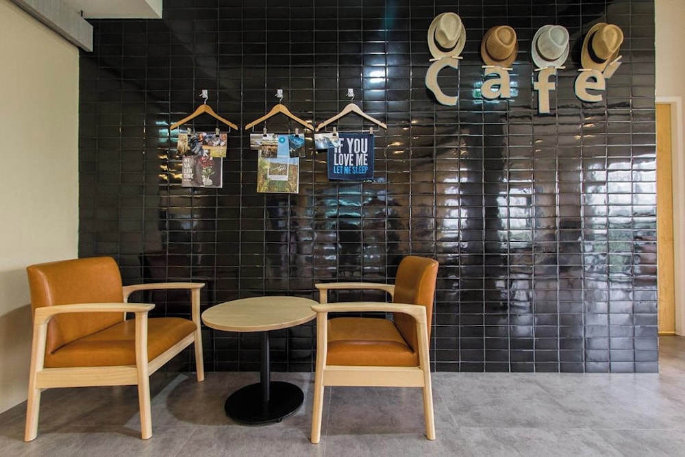 Lazy Sunday Hostel 40/50
