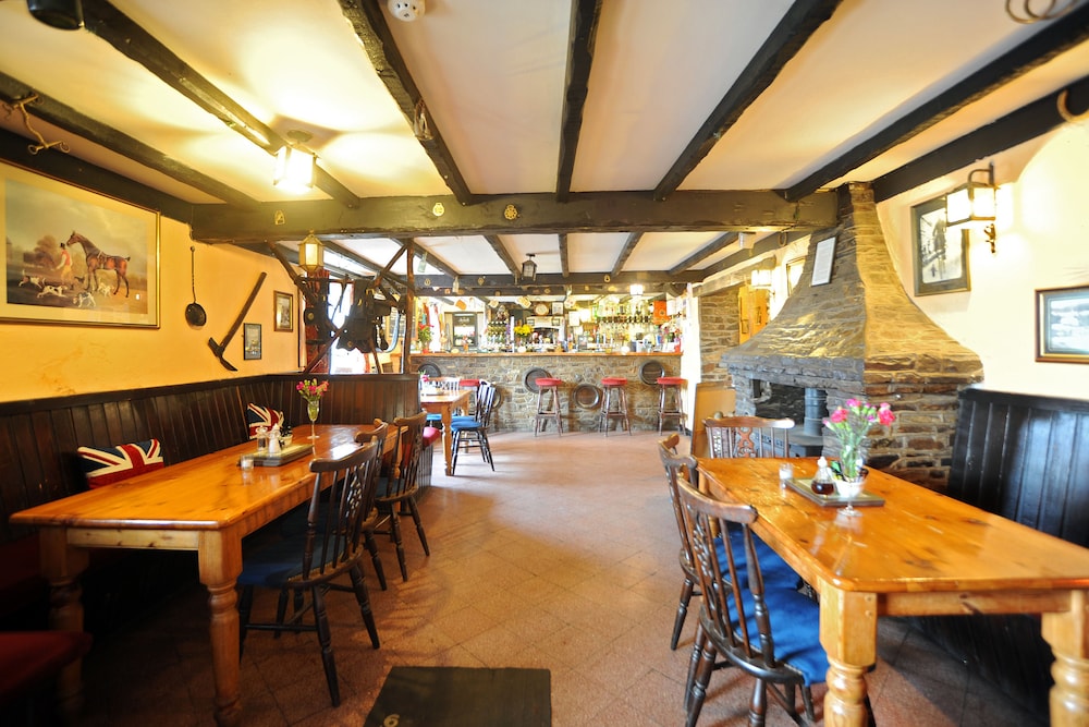 The West Country Inn 53/61