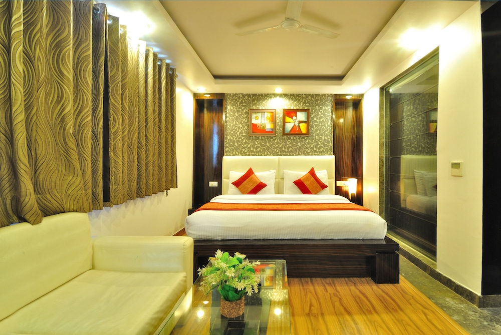 Hotel Elegance New Delhi Railway 13/21