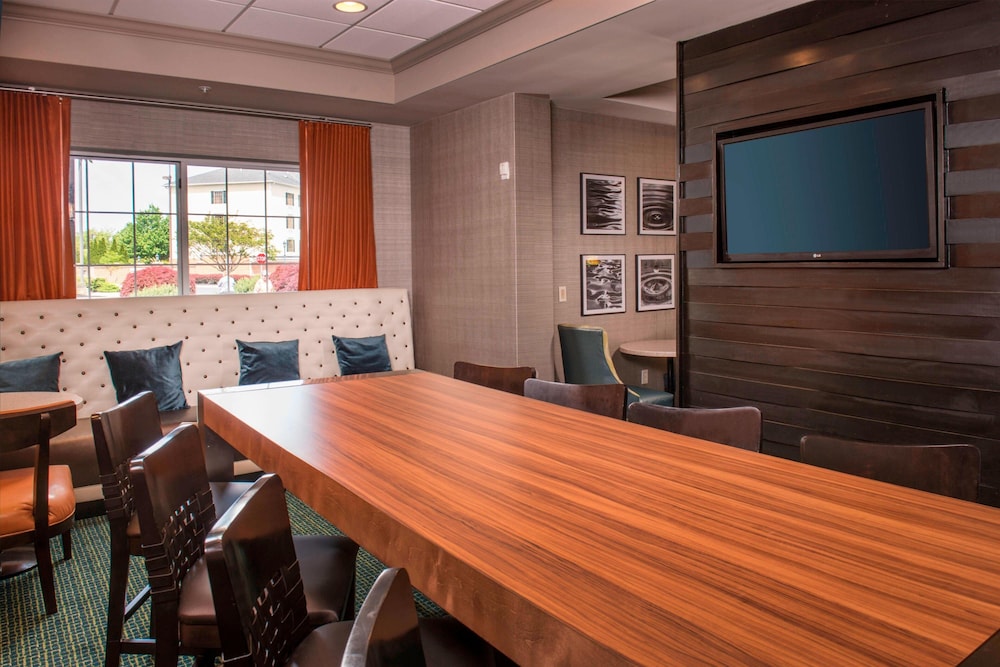 Springhill Suites by Marriott State College 41/63