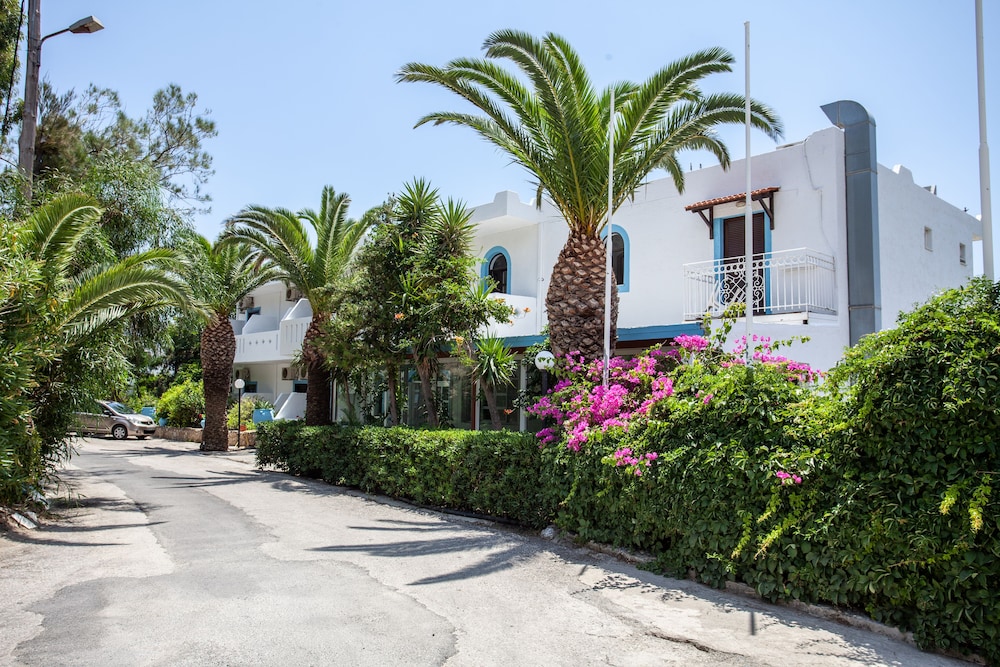 Myrtis Spa Hotel 64/68