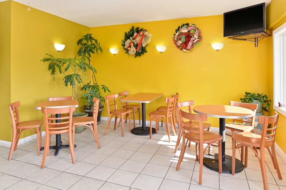 Americas Best Value Inn Princeton 18/22
