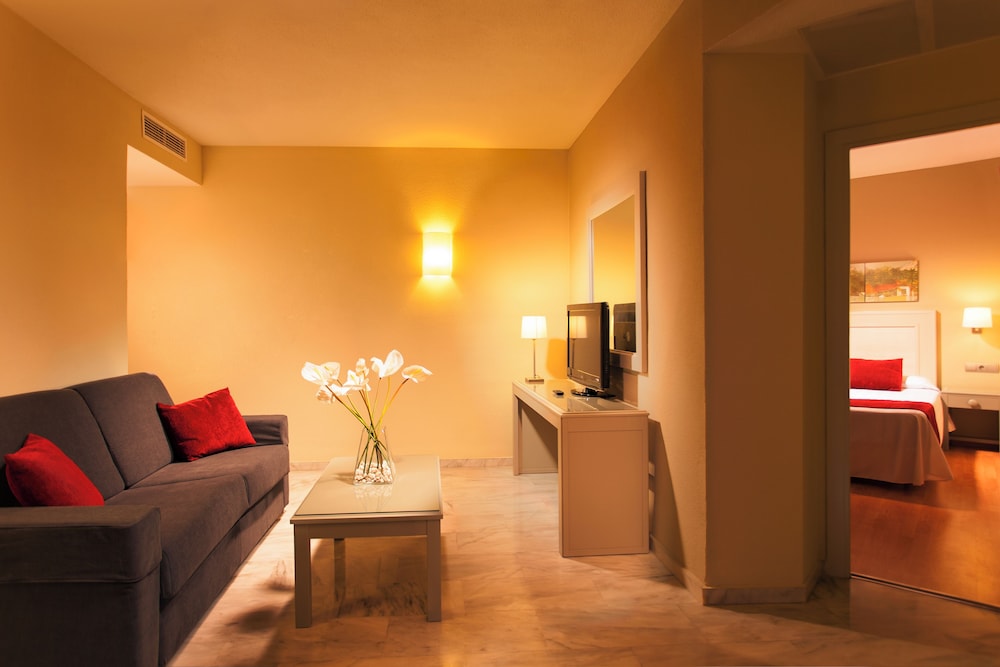 Ona Marinas de Nerja Spa Resort 49/72