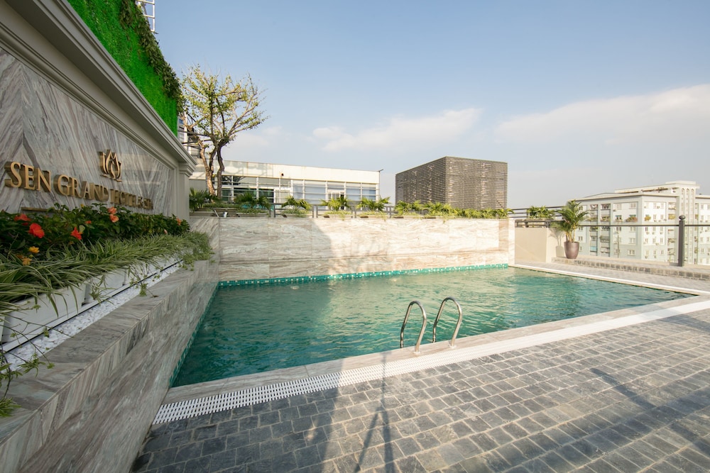 Sen Grand Hotel & Spa 48/49