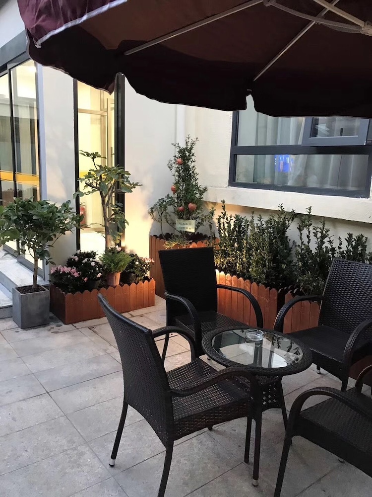 Beijing Dongdan Hotel 38/54
