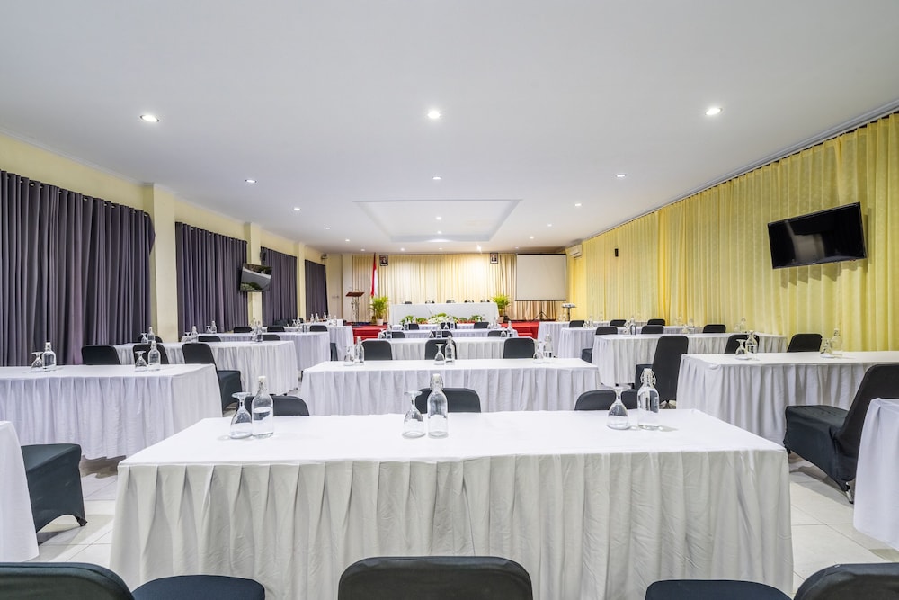 Taman Surgawi Resort And Spa 54/69