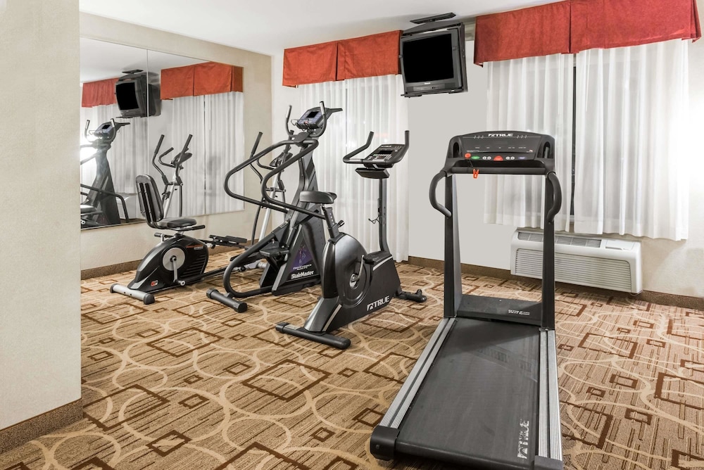 Hawthorn Suites By Wyndham Akron/Seville 14/27