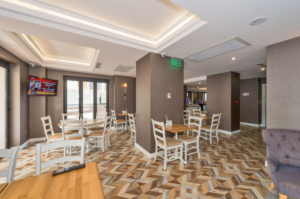 HANNA HOTEL 60/69