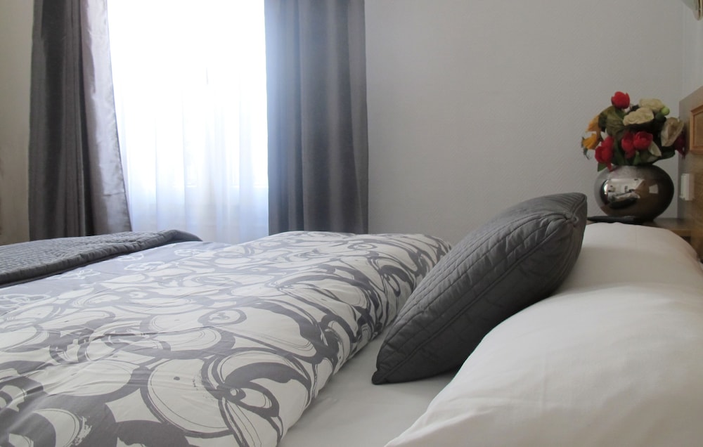 HOTEL COSY MONCEAU 14/51