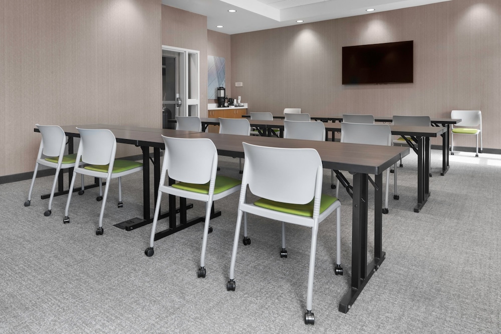 SpringHill Suites by Marriott Charlotte Airport Lake Pointe 12/16