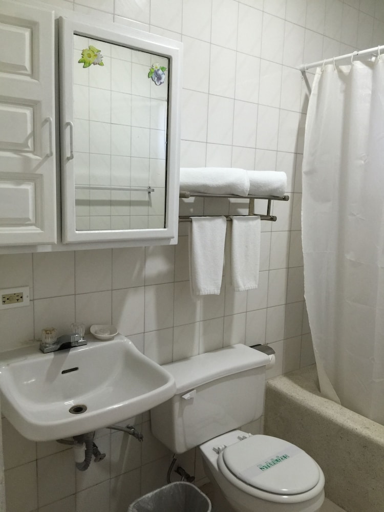 Beach Garden Hotel And Apartment 47/50