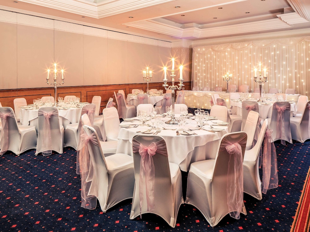 MERCURE YORK FAIRFIELD MANOR HOTEL 60/74