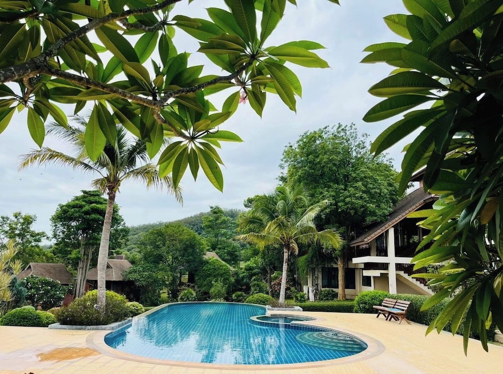 Phureenun Resort 42/50