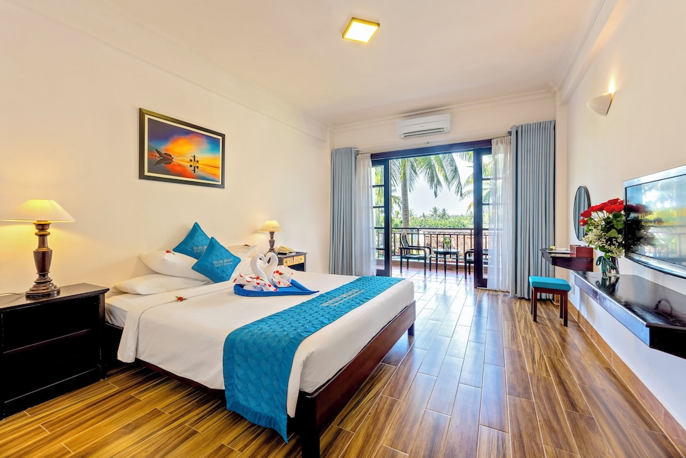 River Beach Resort and Residences 24/76