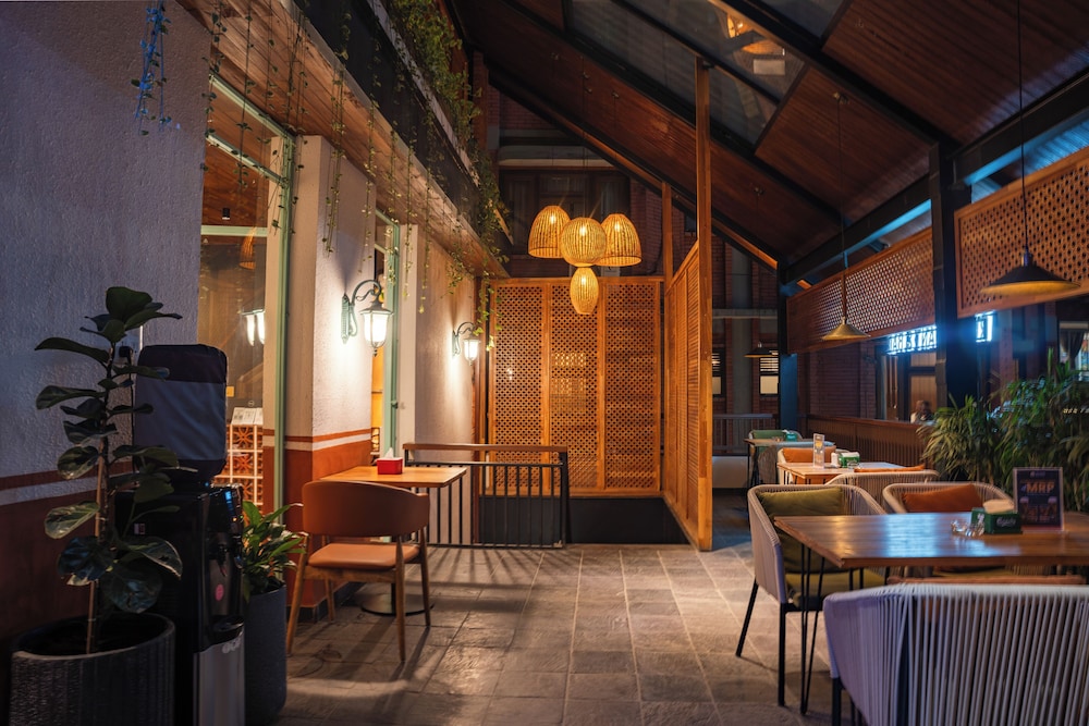 Hotel Kailash Kutee 36/50