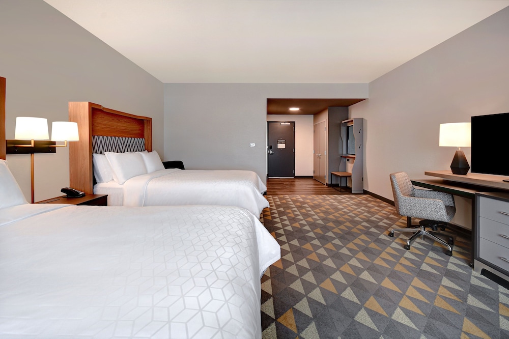 Holiday Inn Erie 10/64
