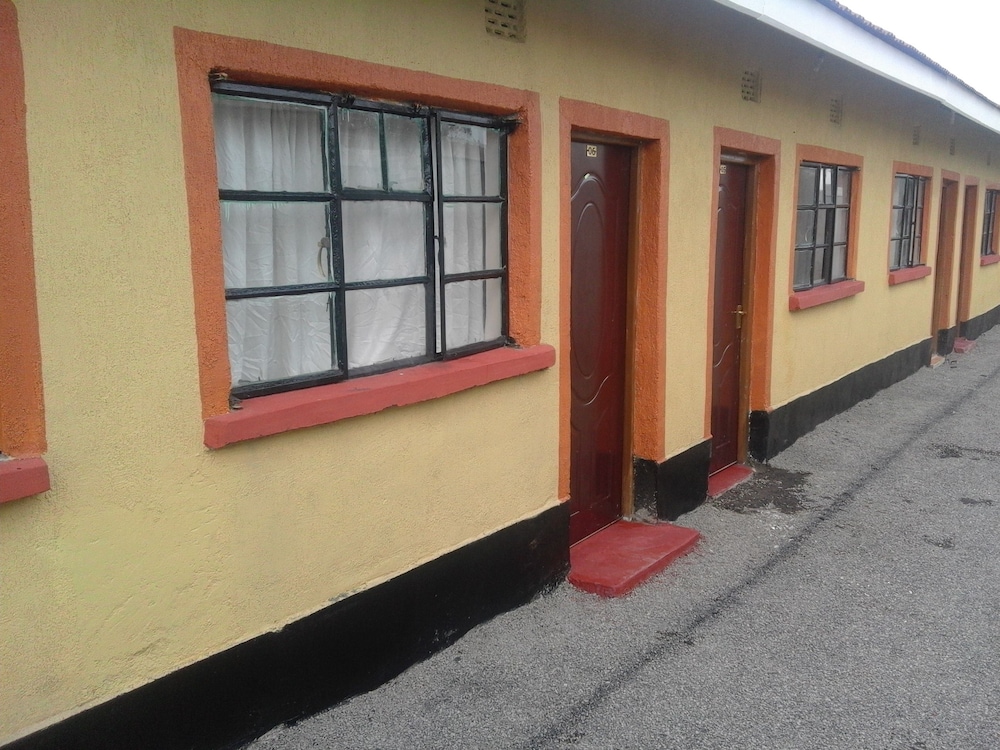 Sleepway Cottages 5/20