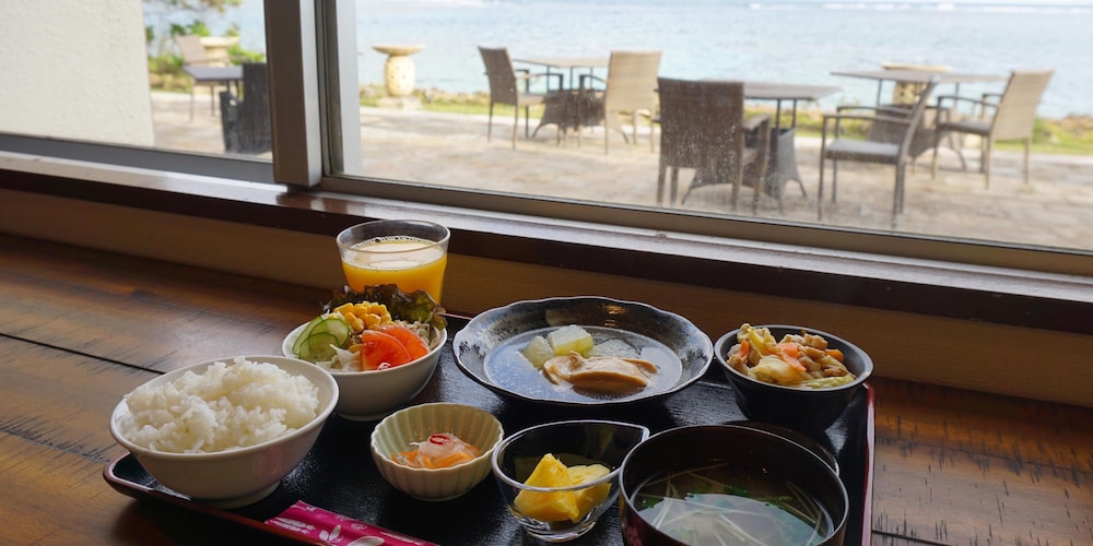 Hotel Oceans Nakijin 50/65