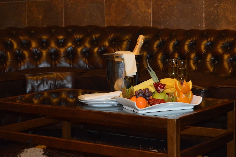 MARKAZIA SUITES 65/78