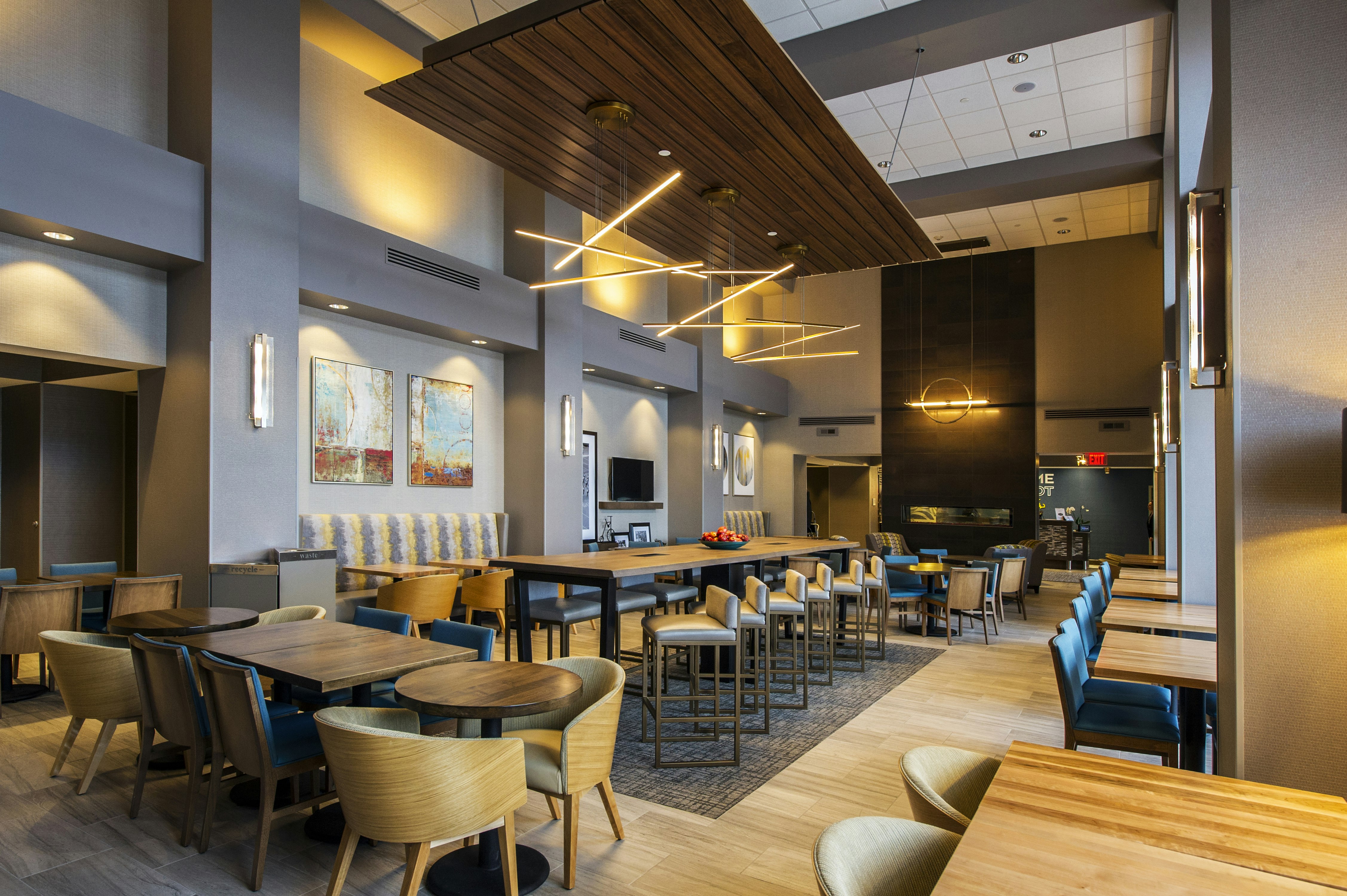 Hampton Inn and Suites Foxborough/Mansfield 16/24