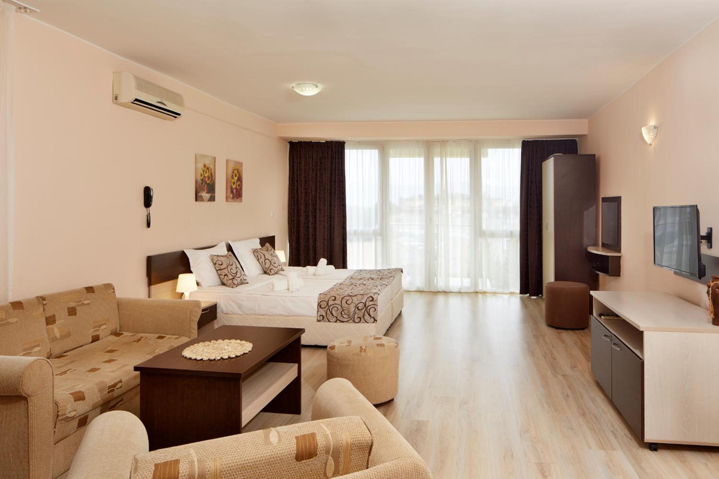 HOTEL VECHNA R 15/53