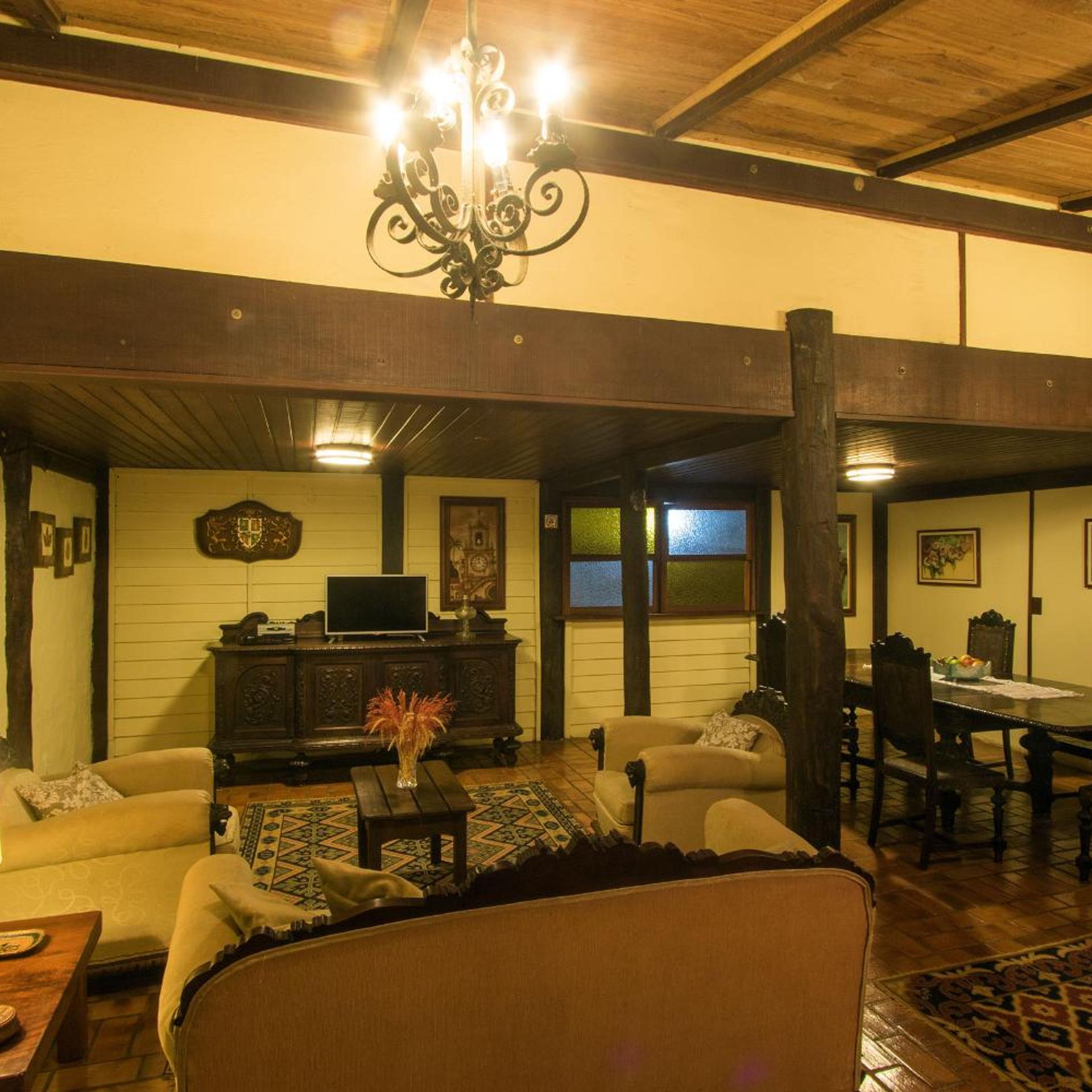 Hotel Santa Esmeralda 33/50
