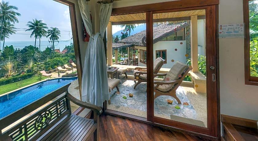 Khanom Hill Resort 10/50