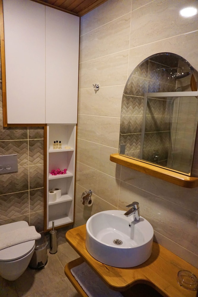 Cobanoglu Otel 34/37